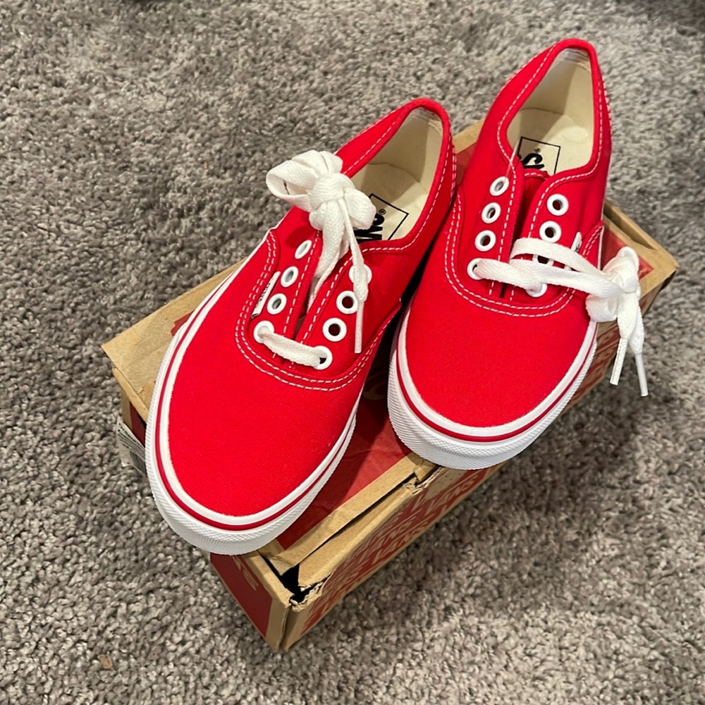 NEW Vans size 12